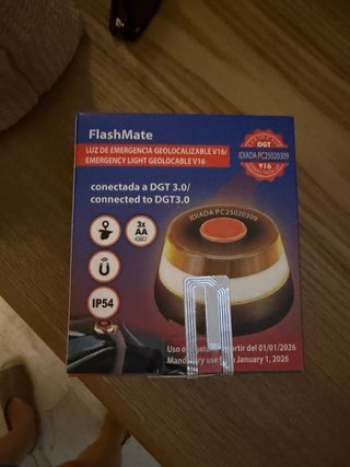 Baliza V16 FlashMate DGT conectada
