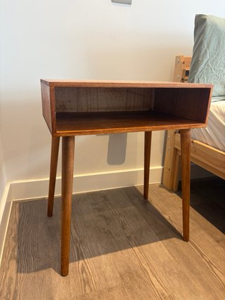 NEIDEN (estructura cama + somier) + 2 mesitas