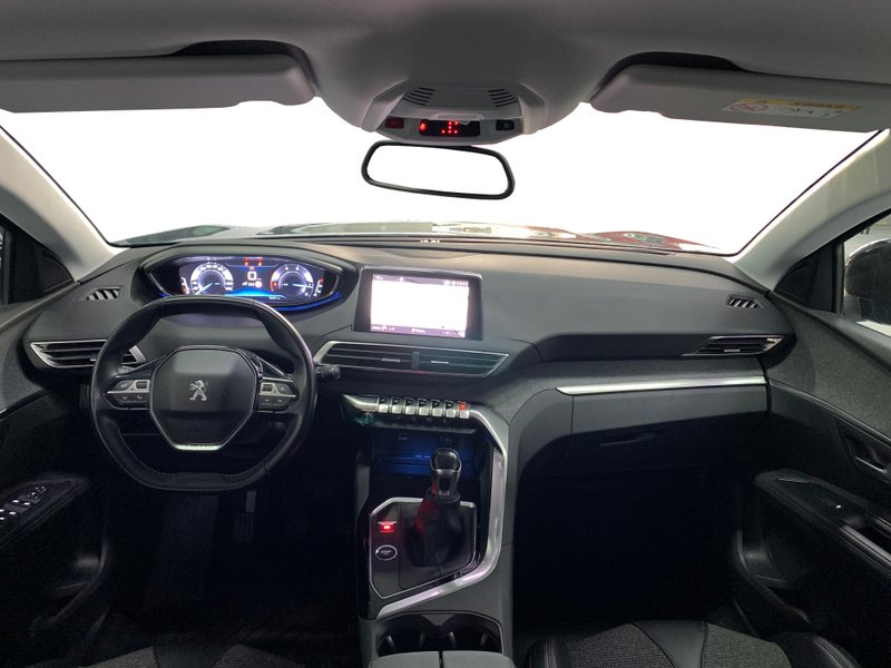 Peugeot 5008 2018, foto 10