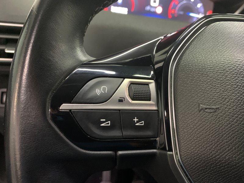 Peugeot 5008 2018, foto 12