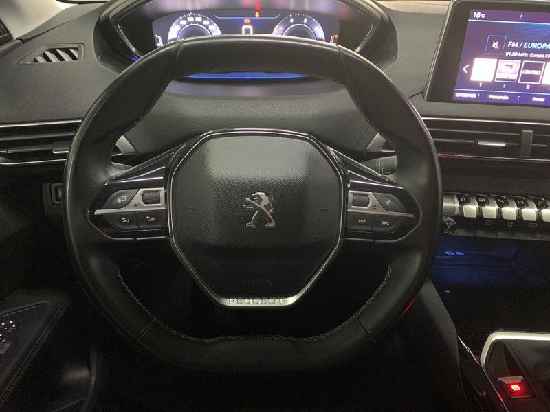 Peugeot 5008 2018, foto 11