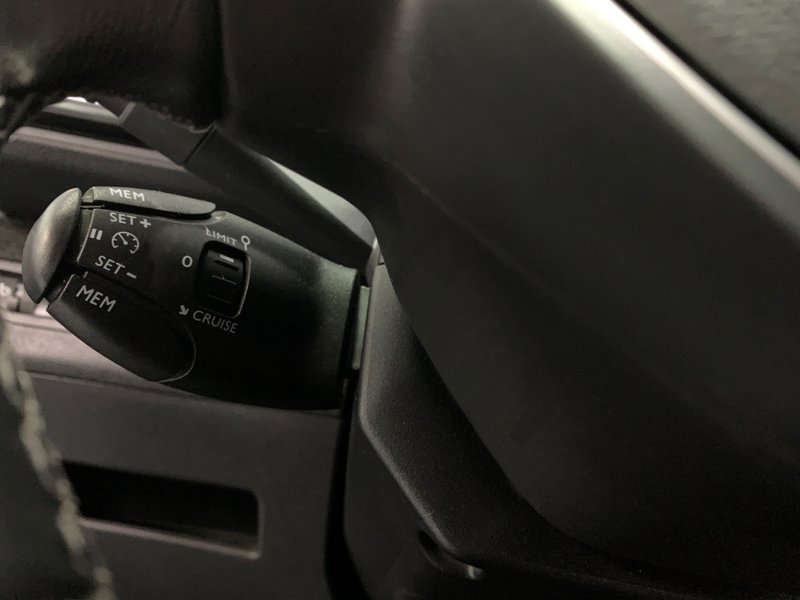 Peugeot 5008 2018, foto 15