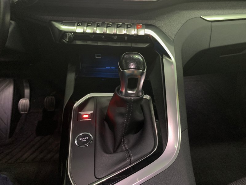 Peugeot 5008 2018, foto 19