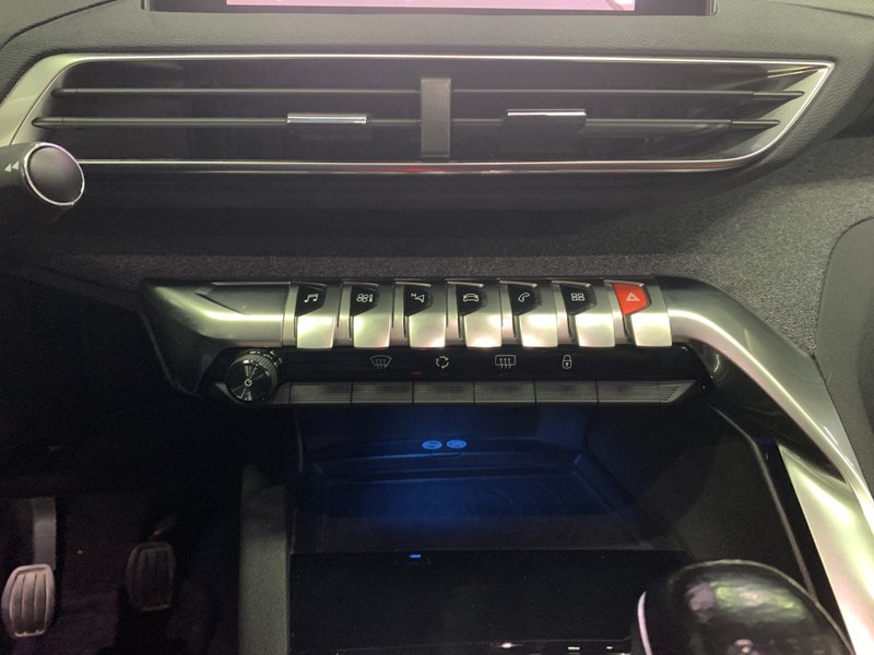 Peugeot 5008 2018, foto 21