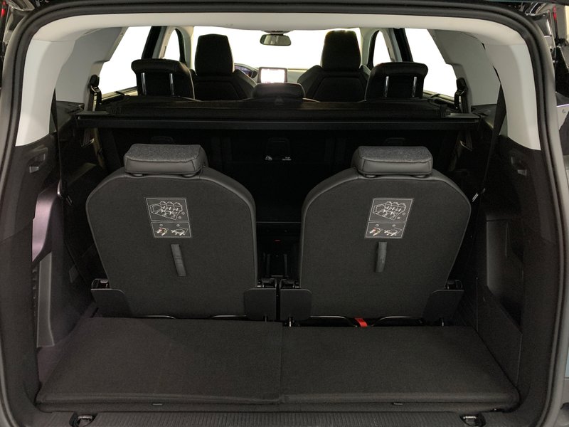 Peugeot 5008 2018, foto 25