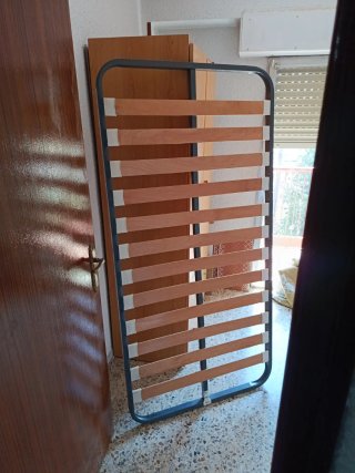 Somier de madera y metal sin patas