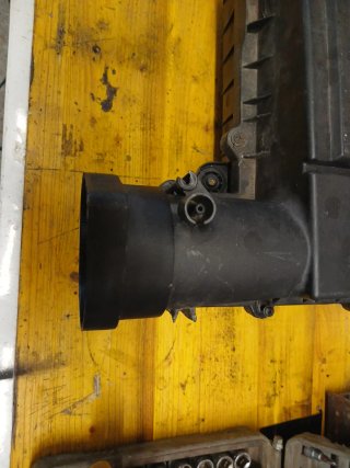 Caja de filtro de aire Audi A3 2004
