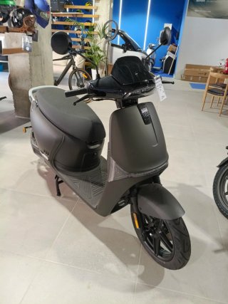 Dimentro DM-E1 Scooter Eléctrica Negra/Gris