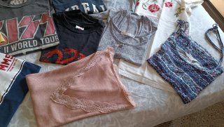 Lote 16 Camisetas Talla S a 5€ todas