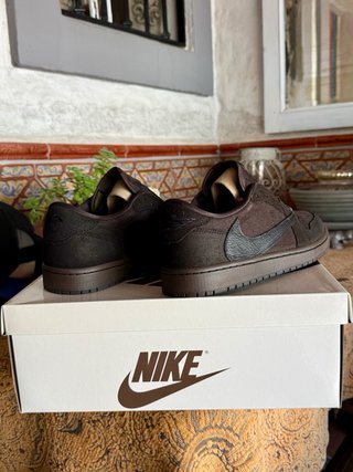 Nike Air Jordan 1 Low Marrones travis scott