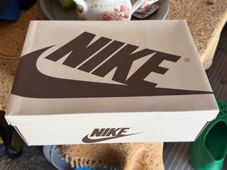 Nike Air Jordan 1 Low Marrones travis scott