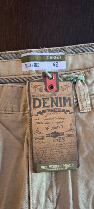 Pantalón corto cargo DENIM talla 42