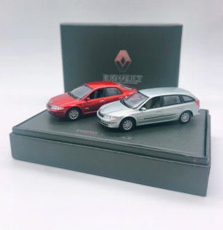 Espositore Renault Laguna II 1:43 Universal Hobbies