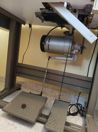 Máquina de coser JUKI MO-2312