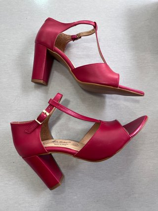 Sandalias Maños Piel Tacon 7cm Talla 38 Nuevas