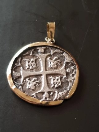4 Reales Plata Engarzado Oro