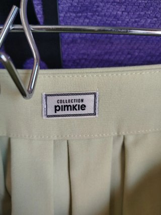Falda de tablas Pinkie verde.