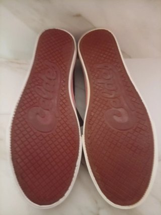 Zapatillas caballero Celdes grises y rojas