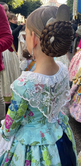 Traje de Fallera azul y multicolor