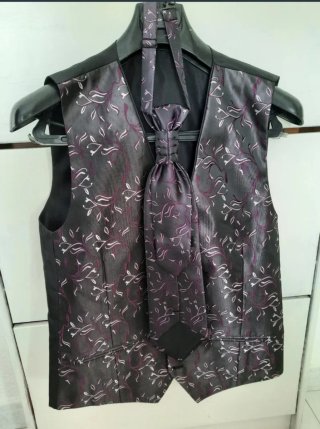 Traje de Novio Morado Oscuro