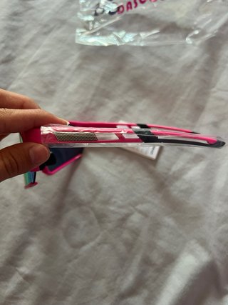 Gafas deportivas multicolor y rosa