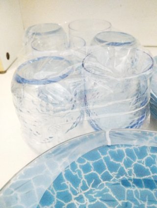Servizio tavola vetro blu 25 pz
