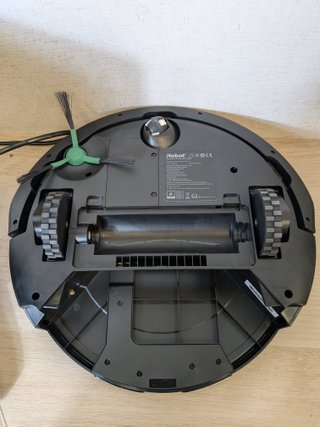 iRobot Roomba Combo 2 Essential con base