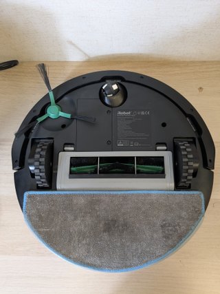 iRobot Roomba Combo 2 Essential con base