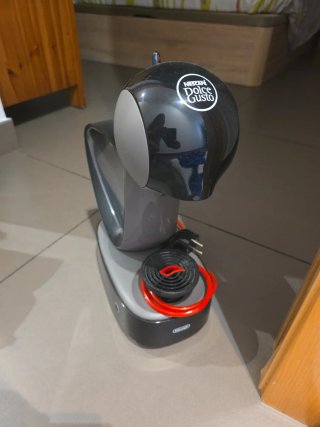 Cafetera Dolce Gusto DeLonghi