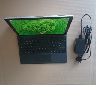 Microsoft Surface Pro 5 Tablet
