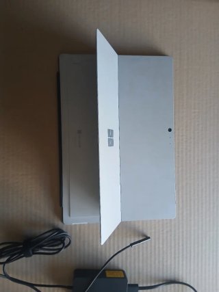 Microsoft Surface Pro 5 Tablet