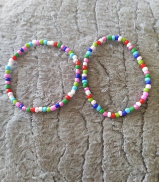 Pulsera de cuentas multicolor
