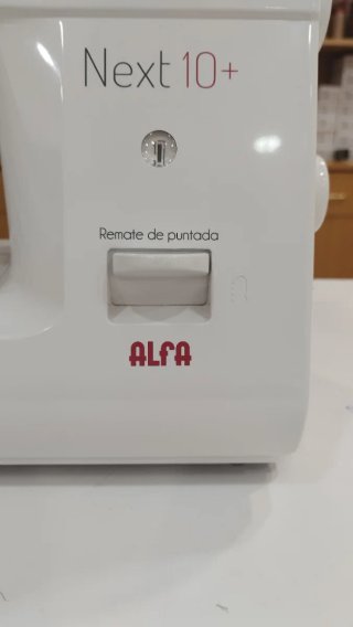 Máquina de coser Alfa Next 10+
