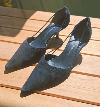 Zapatos de tacón Dolce & Gabbana negros.