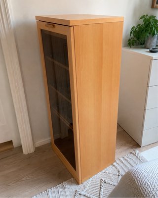 Mueble CDs Madera, urge vender
