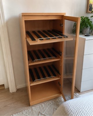 Mueble CDs Madera, urge vender
