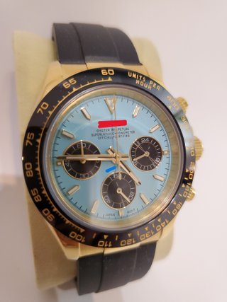 Reloj Seiko MOD Alcaraz Oro y Turquesa daytona