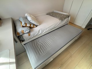 Cama doble para dormitorio juvenil