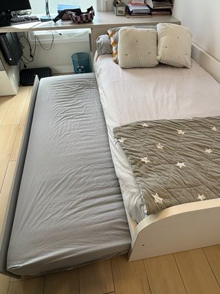 Cama doble para dormitorio juvenil