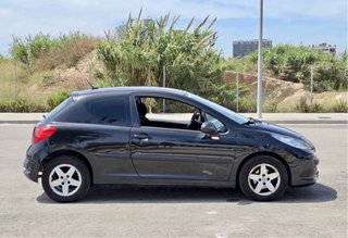 Peugeot 207 1.4i 90cv