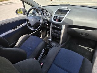 Peugeot 207 1.4i 90cv