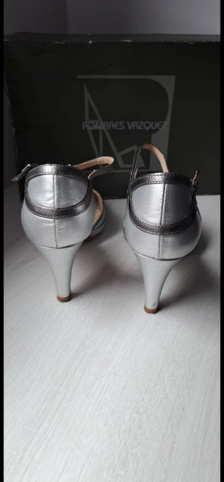 Scarpe Pomares Vázquez con piattaforma