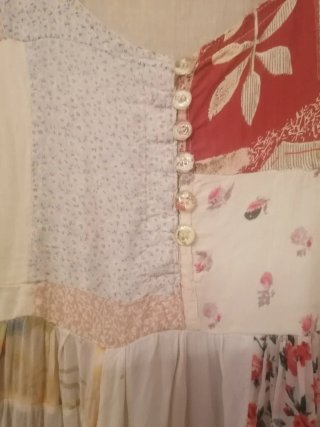 Vestido vintage patchwork hippie medidas en fotos.