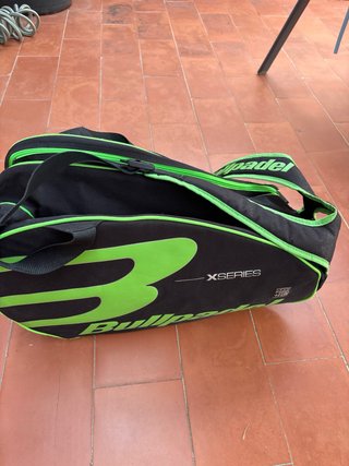 Paletero Bullpadel XSeries Negro/Verde