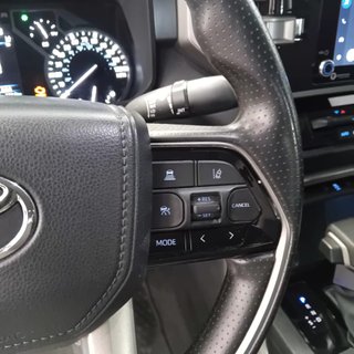 TOYOTA TUNDRA 2023