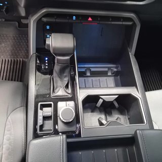 TOYOTA TUNDRA 2023