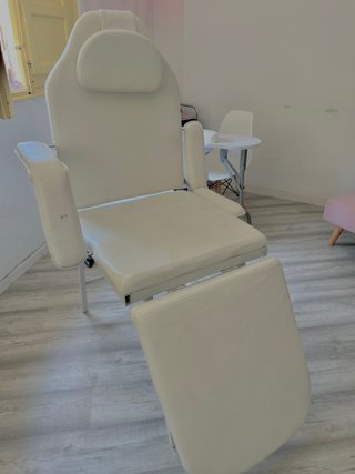 Camilla profesional blanca