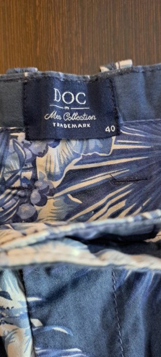 Pantalón corto cargo estampado floral  Talla 40