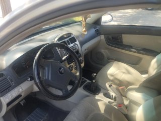 KIA Cerato 2004