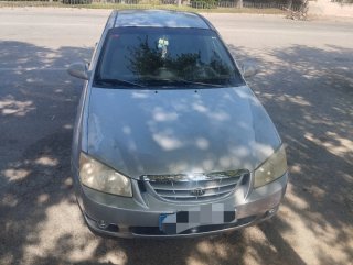 KIA Cerato 2004